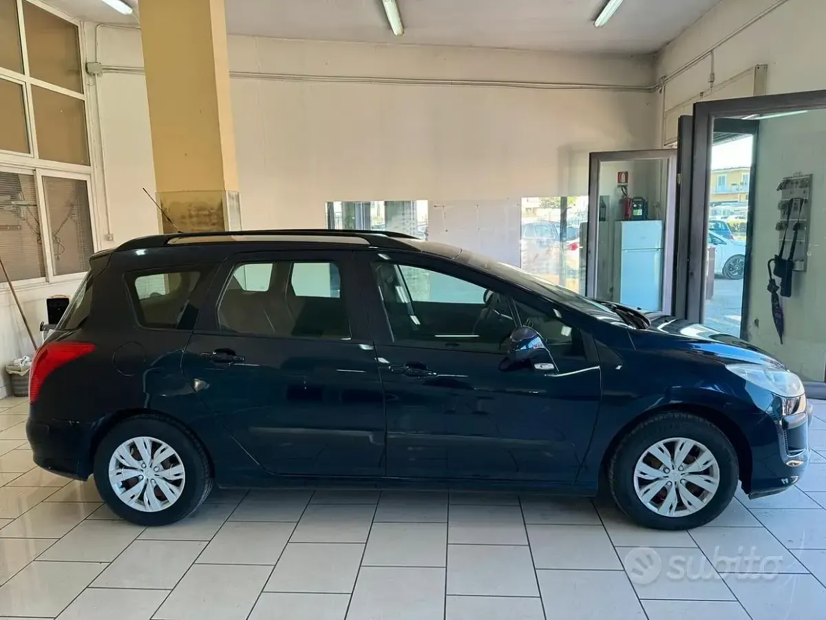 Usata Peugeot 308 Premium 93 CV (68 kW) 2011 Blu Station wagon
