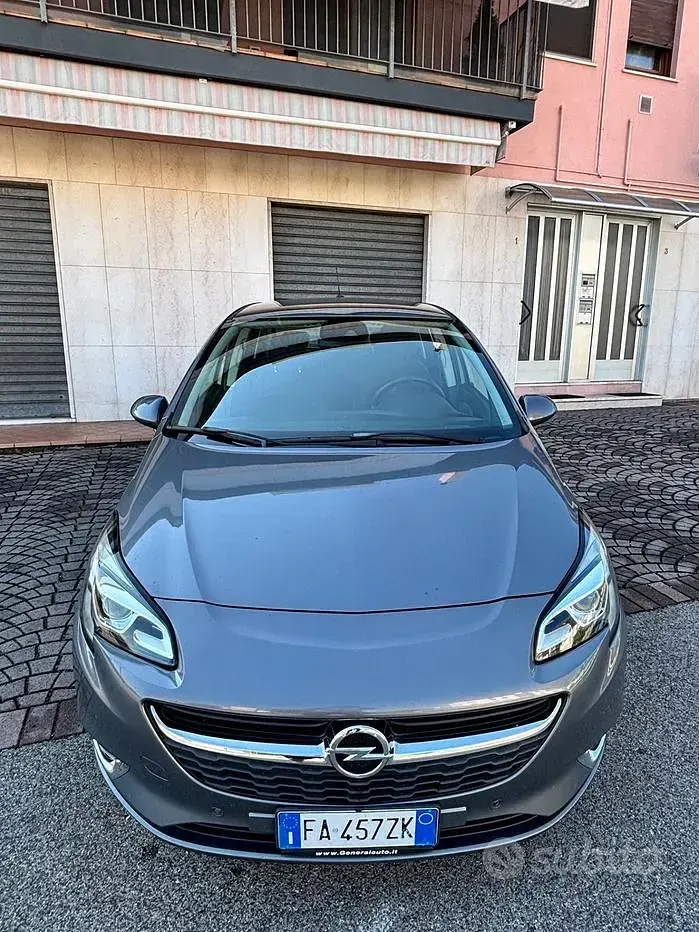 Usata Opel Corsa Cosmo 95 CV (69 kW) 2015 Grigio Utilitaria