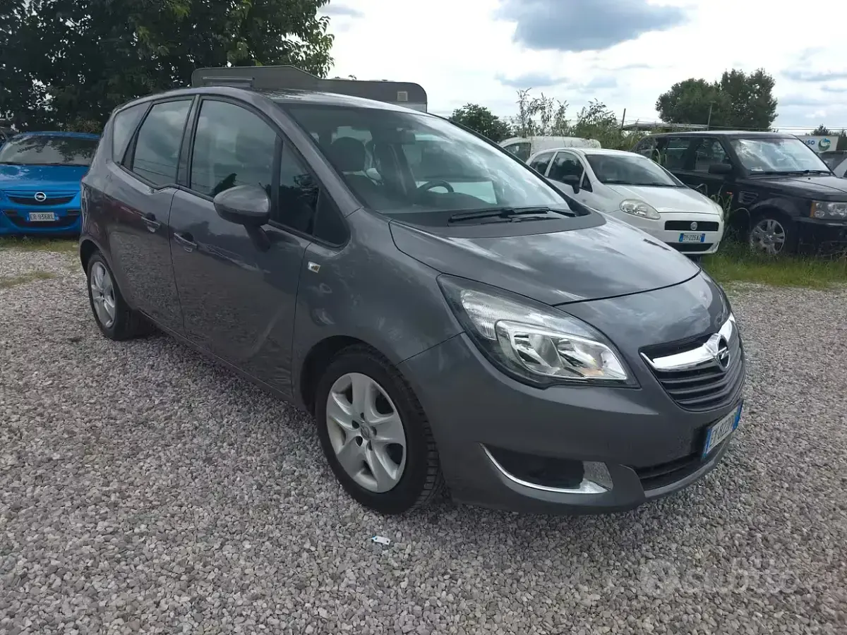 Usata Opel Meriva Cosmo 120 CV (88 kW) 2015 Grigio Monovolume