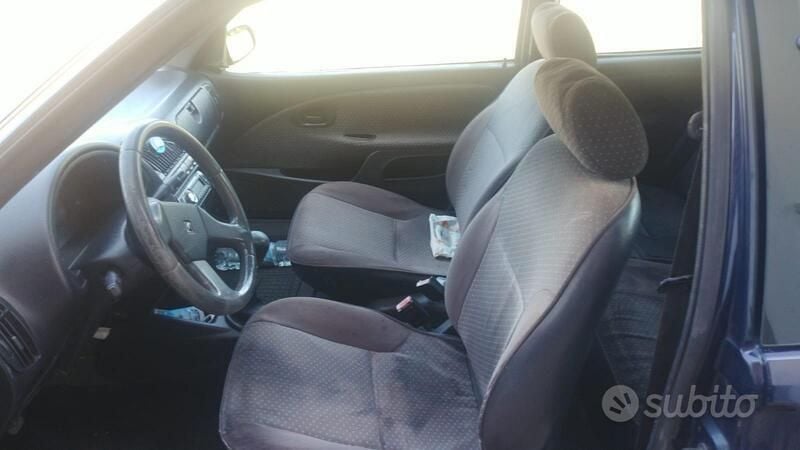 Usata Citroën Saxo 57 CV (41 kW) 1998 Blu Utilitaria