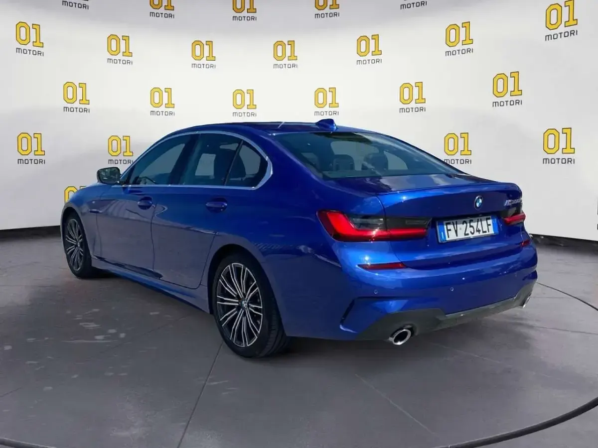 Usata BMW 330 M Sport 258 CV (189 kW) 2019 Blu/azzurro Berlina