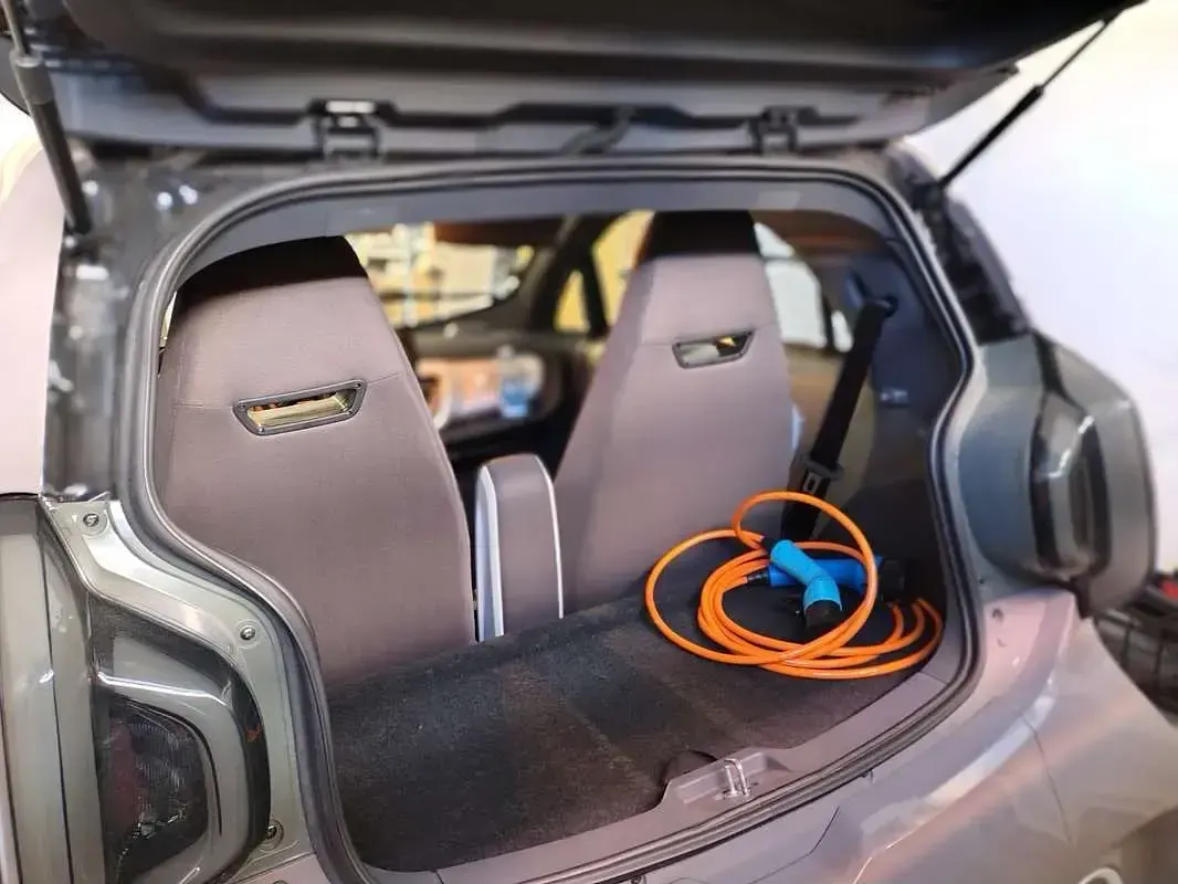 Nuova XEV Yoyo 89 kW (122 CV) 2025 Marrone Utilitaria