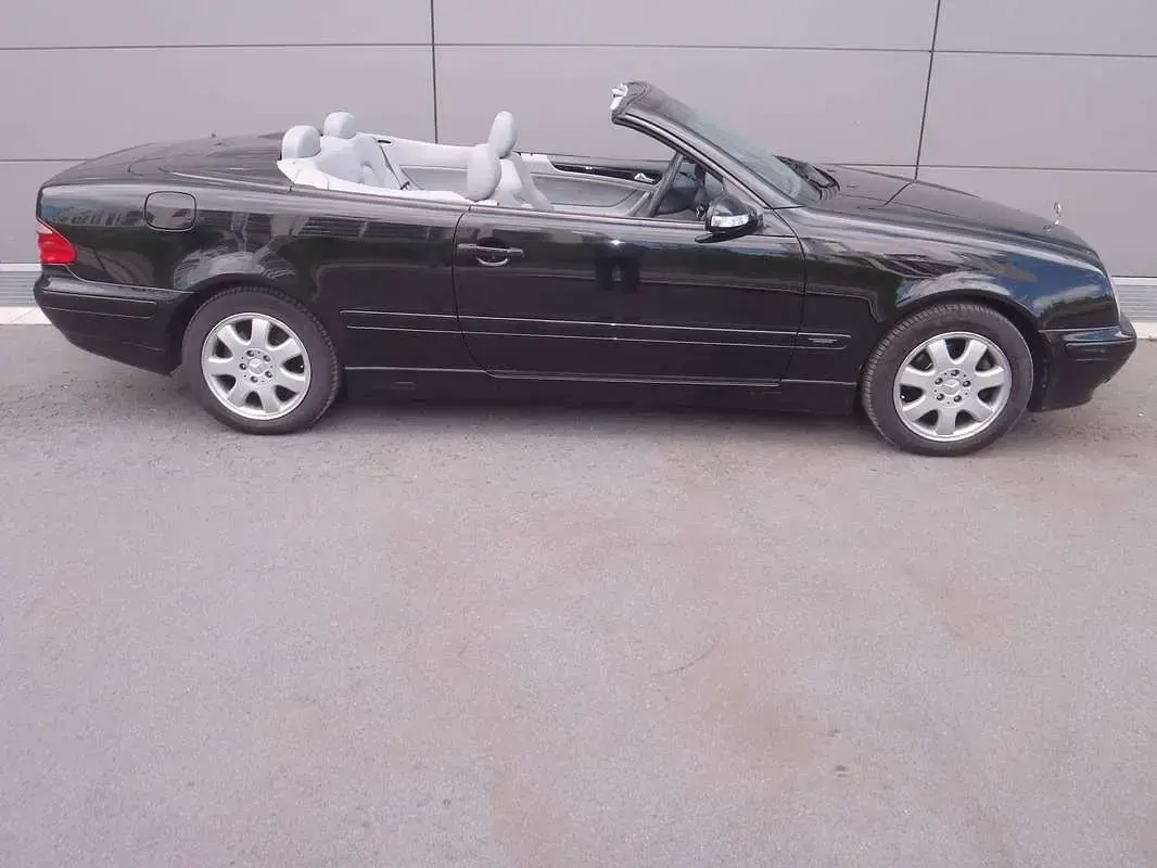 Usata Mercedes CLK200 Avantgarde 192 CV (141 kW) 2001 Nero Cabrio
