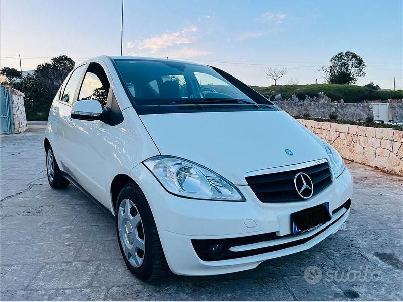 Usata Mercedes A180 108 CV (79 kW) 2012 Bianco Berlina