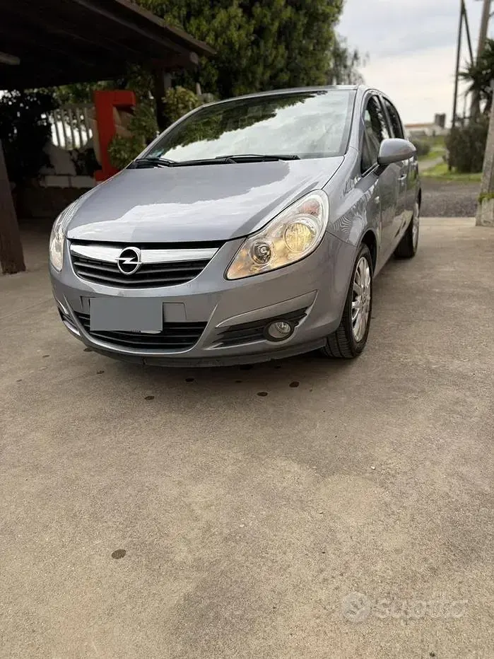 Usata Opel Corsa 75 CV (55 kW) 2009 Utilitaria
