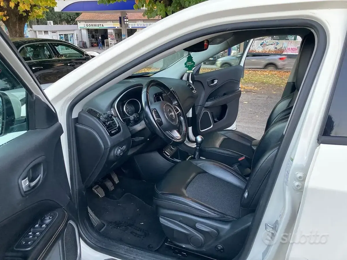 Usata Jeep Compass Limited 120 CV (88 kW) 2019 Bianco SUV