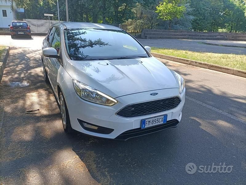 Usata 2017 Ford Focus Station wagon | 5000 € (Super prezzo) - Immagine 1/4