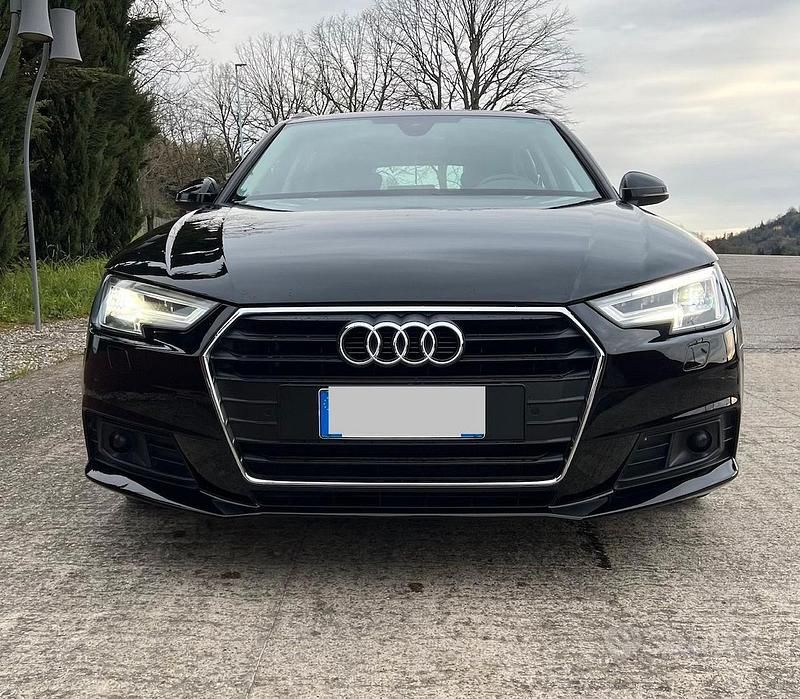 Usata Audi A4 190 CV (139 kW) 2019 Nero Station wagon