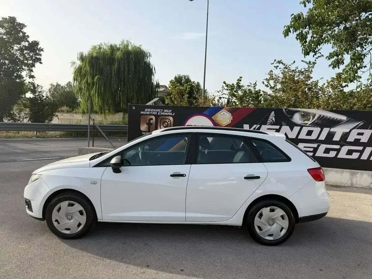 Usata Seat Ibiza ST Style 75 CV (55 kW) 2011 Bianco Station wagon