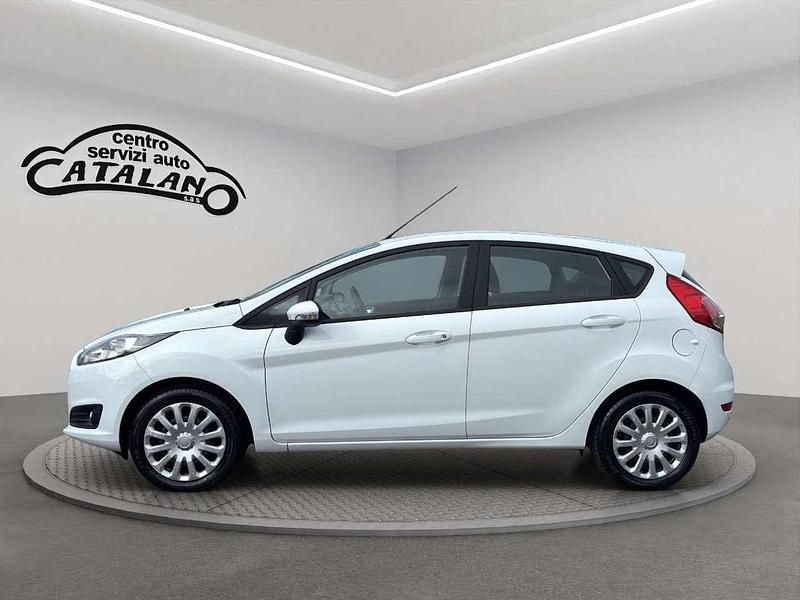Usata Ford Fiesta 75 CV (55 kW) 2016 Bianco Berlina