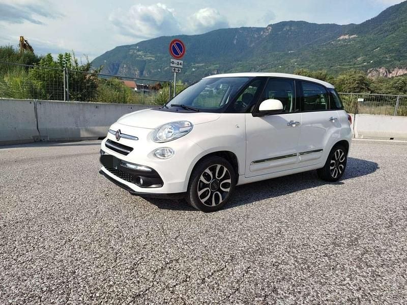 Usata Fiat 500L Lounge 95 CV (69 kW) 2017 Bianco Monovolume