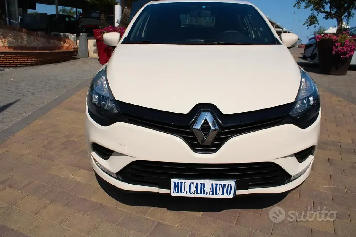 Usata Renault Clio IV Life 90 CV (66 kW) 2018 Beige Berlina