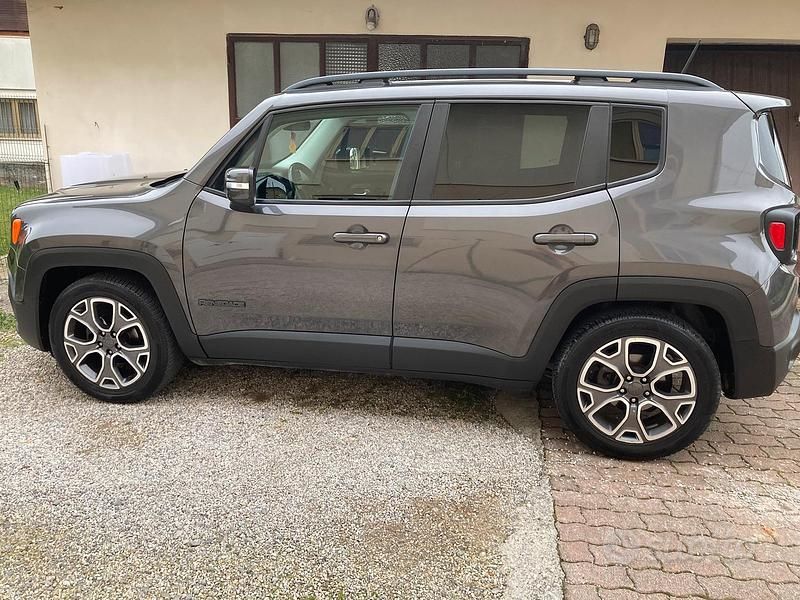 Usata Jeep Renegade 120 CV (88 kW) 2017 Grigio SUV