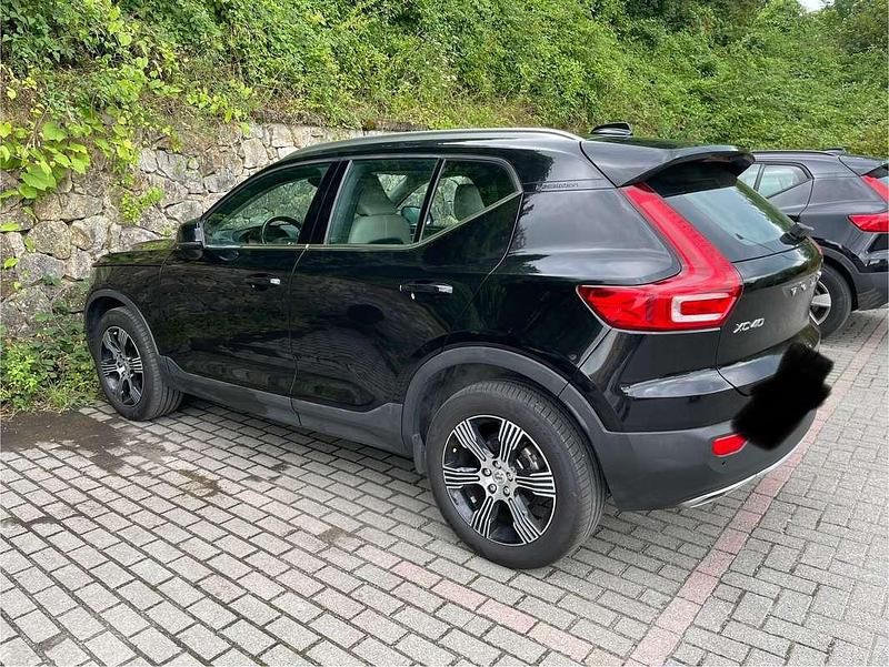 Nero Usata 2018 Volvo XC40 Inscription SUV | 21.500 € (Cara) - Immagine 1/1