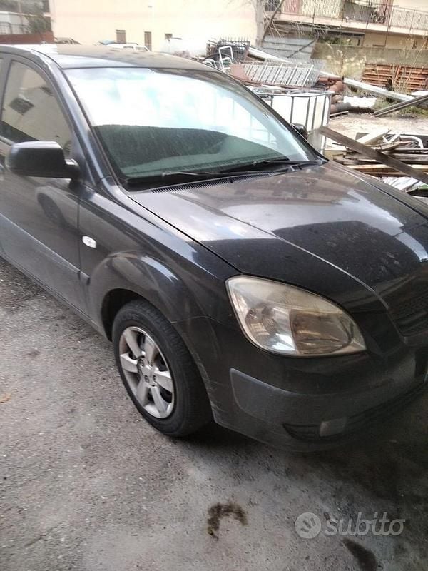 Usata Kia Rio 2008 Nero Berlina