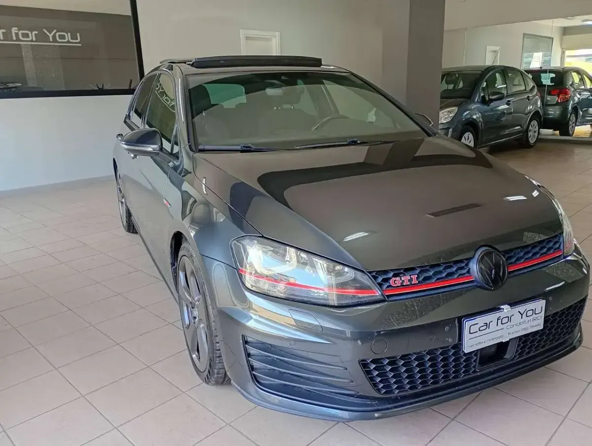 Usata VW Golf VII GTI 230 CV (169 kW) 2017 Grigio Berlina