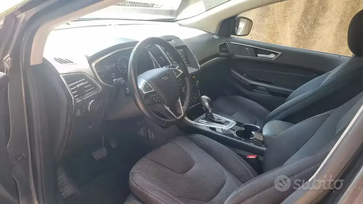 Usata Ford Edge 179 CV (131 kW) 2017 Grigio SUV