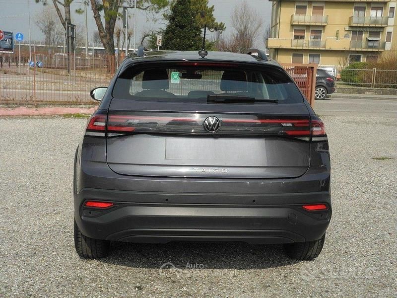 Usado VW Taigo Life 110 CV (80 kW) 2023 Gris SUV