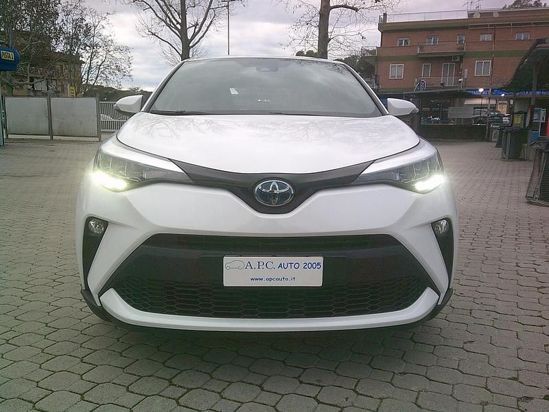 Usata Toyota C-HR Active 97 CV (71 kW) 2023 Bianco SUV