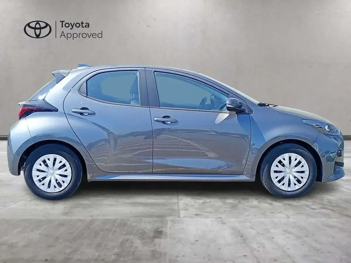 Usata Toyota Yaris Business Edition 72 CV (52 kW) 2023 Other Utilitaria