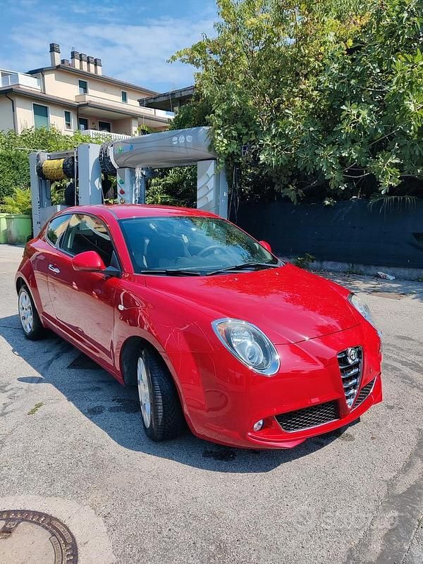Usata Alfa Romeo MiTo 78 CV (57 kW) 2014 Rosso Utilitaria