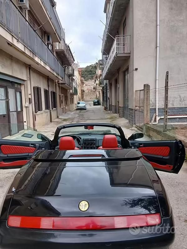 Usata Alfa Romeo Spider 1995 Nero Cabrio