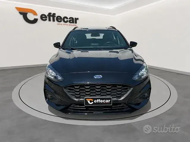 Usata Ford Focus ST-Line 120 CV (88 kW) 2021 Nero Station wagon
