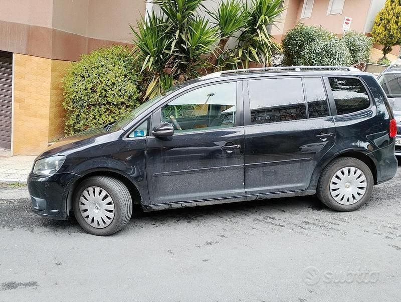 Usata VW Touran 2013 Nero Monovolume