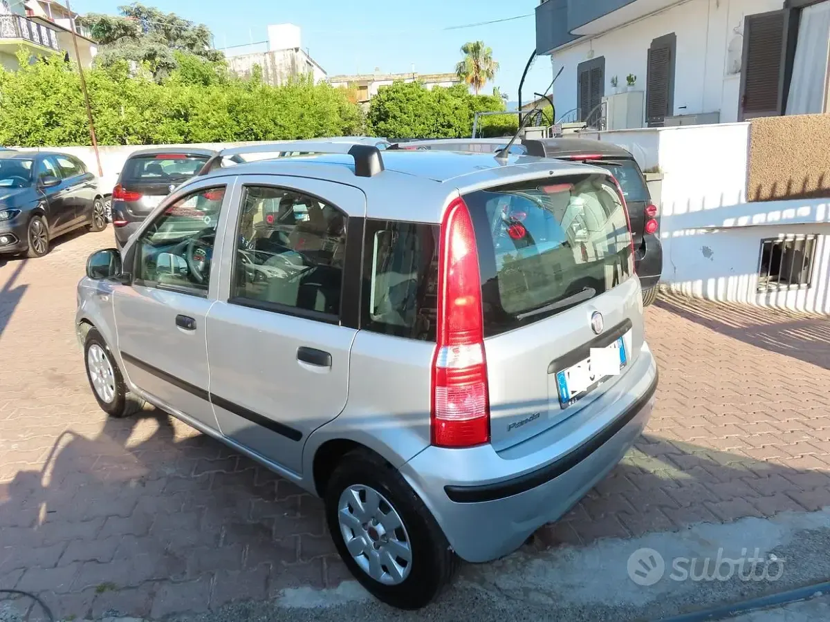 Usata Fiat Panda Dynamic 69 CV (50 kW) 2011 Grigio Utilitaria