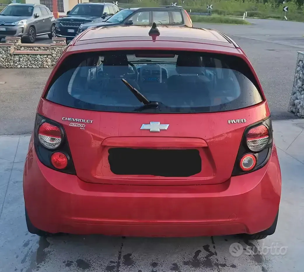 Usata Chevrolet Aveo LTZ 86 CV (63 kW) 2011 Rosso Utilitaria