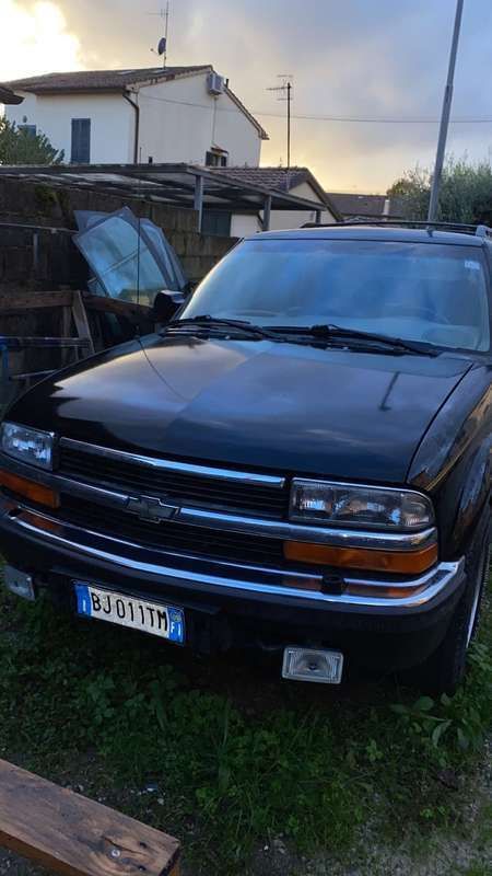 Usata 2000 Chevrolet Blazer LT SUV | 11.000 € - Immagine 1/4