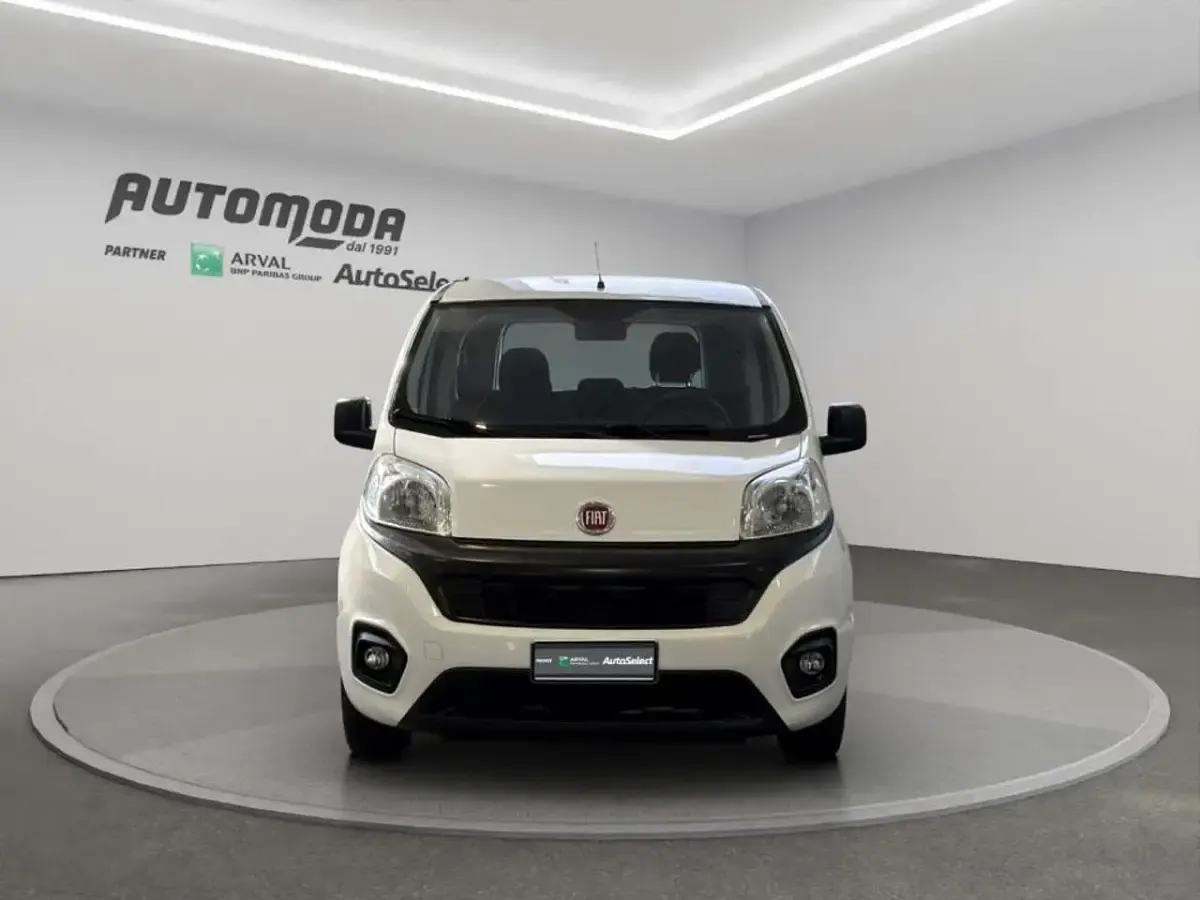 Usata Fiat Qubo Easy 77 CV (56 kW) 2018 Bianco Monovolume