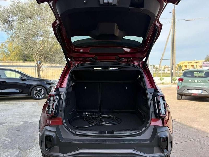 Nuova Renault 4 E-Tech Komfort 110 kW (150 CV) 2025 Rosso carminio + tetto nero SUV