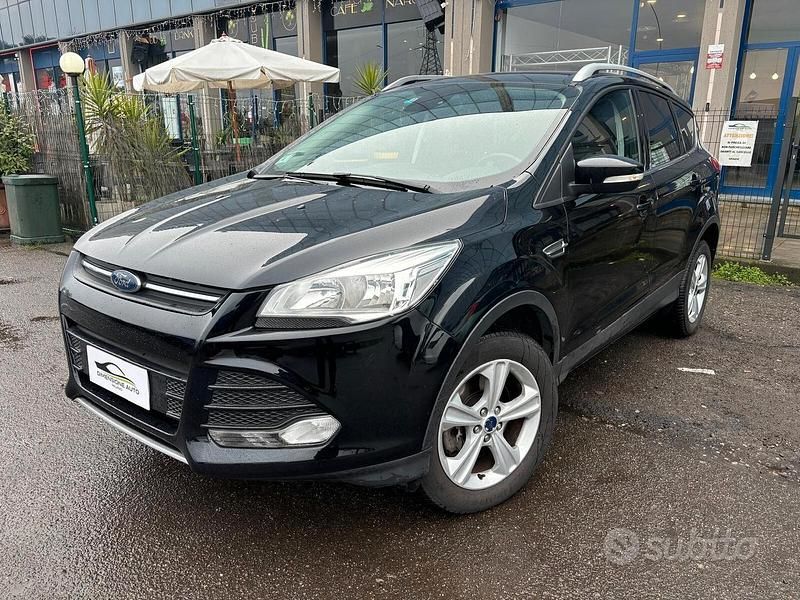 Usata Ford Kuga Titanium 120 CV (88 kW) 2016 Grigio SUV