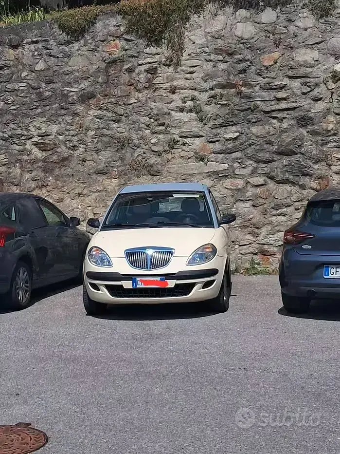 Usata Lancia Ypsilon 60 CV (44 kW) 2007 Giallo Utilitaria