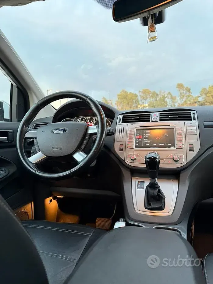 Usata Ford Kuga 163 CV (119 kW) 2013 Bianco SUV