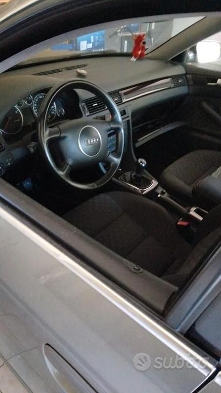 Usata Audi A6 150 CV (110 kW) 2002 Berlina