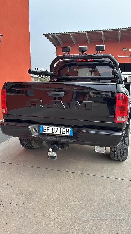 Usata Dodge Ram 345 CV (253 kW) 2004 Pick-up