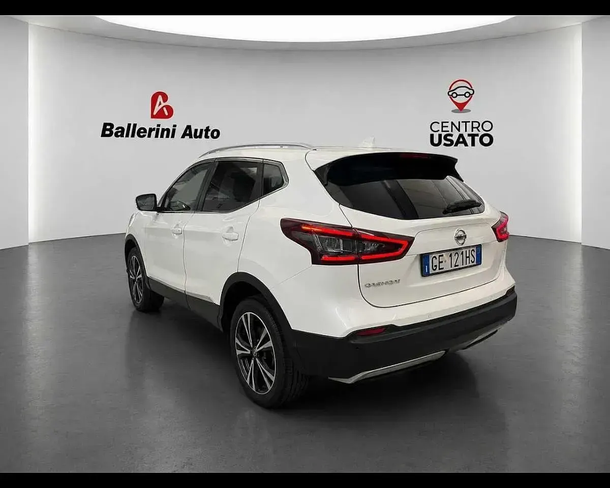 Usata Nissan Qashqai N-TEC 116 CV (85 kW) 2021 Bianco SUV