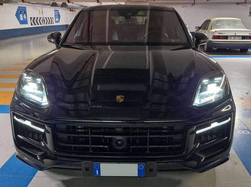 Usata Porsche Cayenne Coupe 354 CV (260 kW) 2024 Nero Coupé