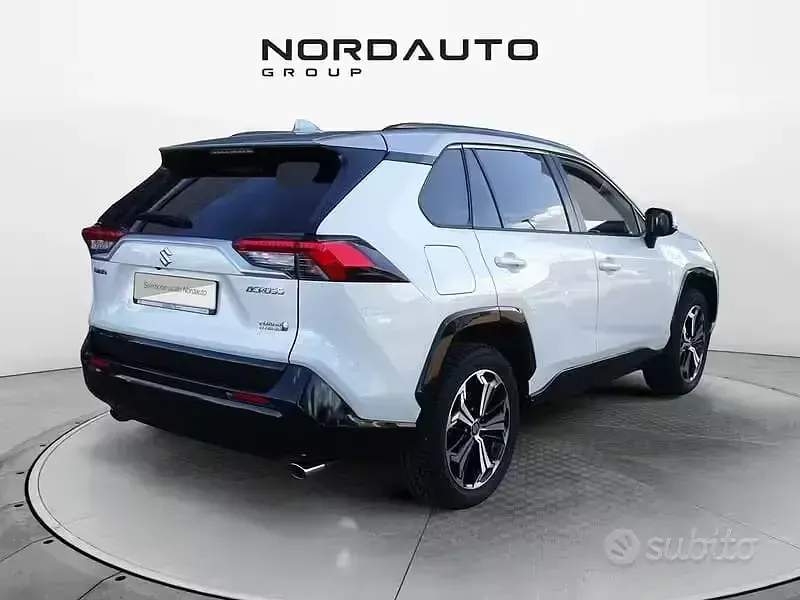 Usata Suzuki Across 306 CV (225 kW) 2021 Bianco SUV