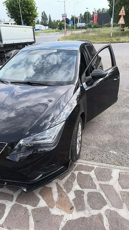 Usata Seat Leon Style 110 CV (80 kW) 2014 Berlina