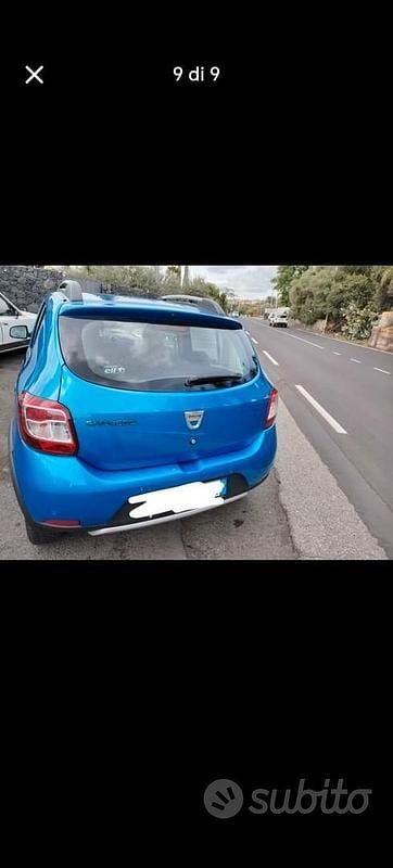 Usata Dacia Sandero 90 CV (66 kW) 2014 Blu Berlina