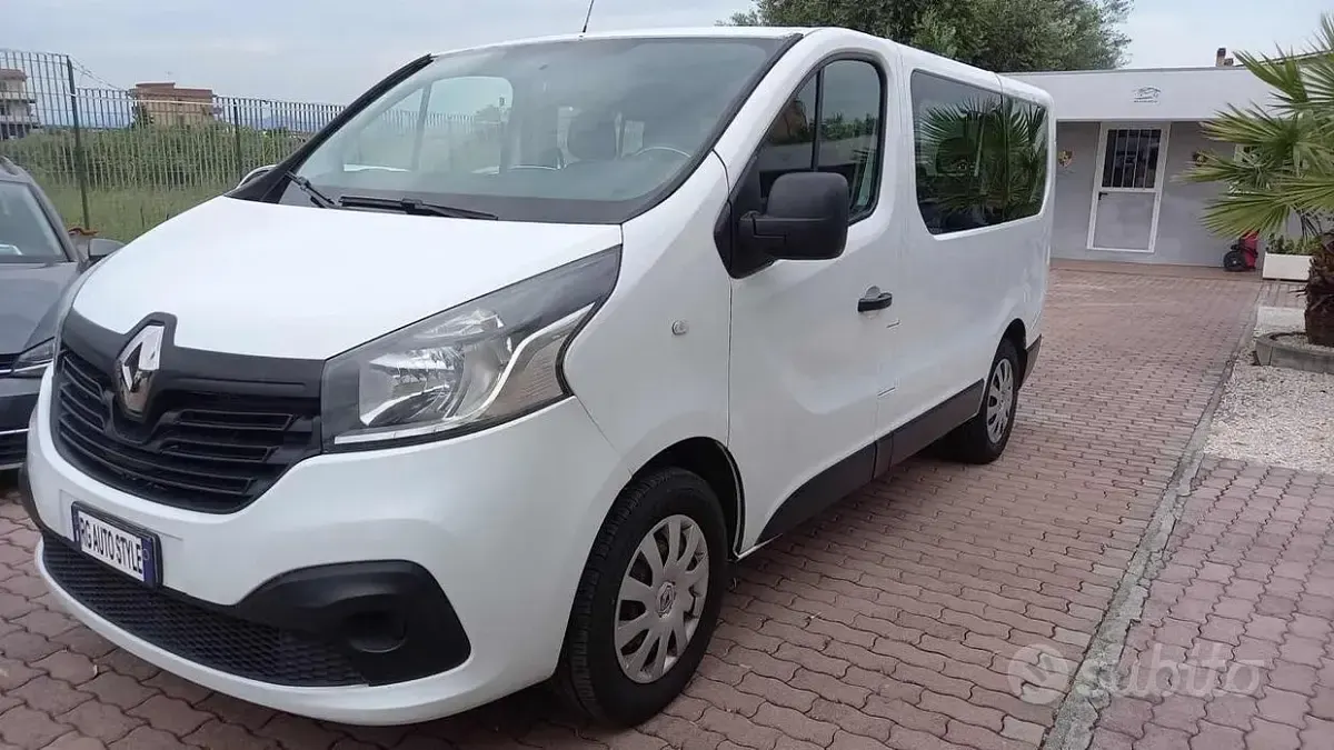 Usata Renault Trafic 95 CV (69 kW) 2017 Bianco Monovolume