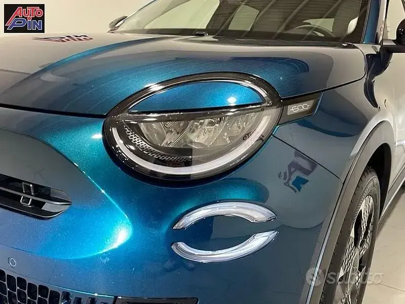 Usata Fiat 600 La Prima 145 CV (106 kW) 2025 Verde SUV