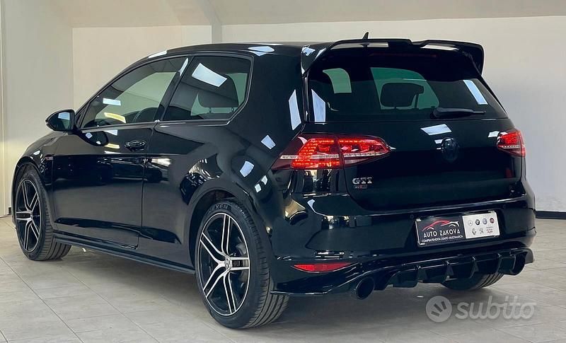 Usata VW Golf GTI 220 CV (161 kW) 2015 Nero Coupé
