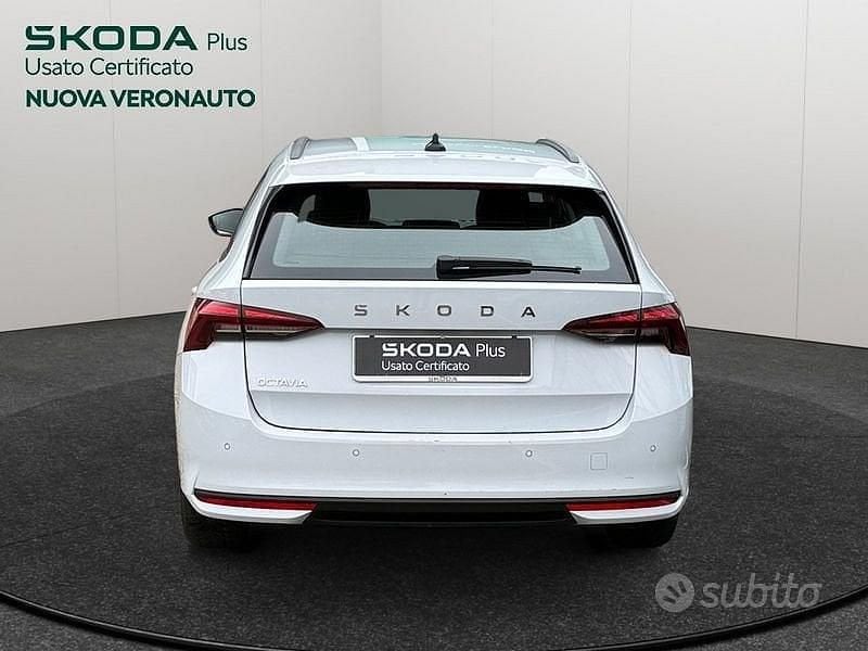 Usata Skoda Octavia Selection 150 CV (110 kW) 2024 Bianco Station wagon