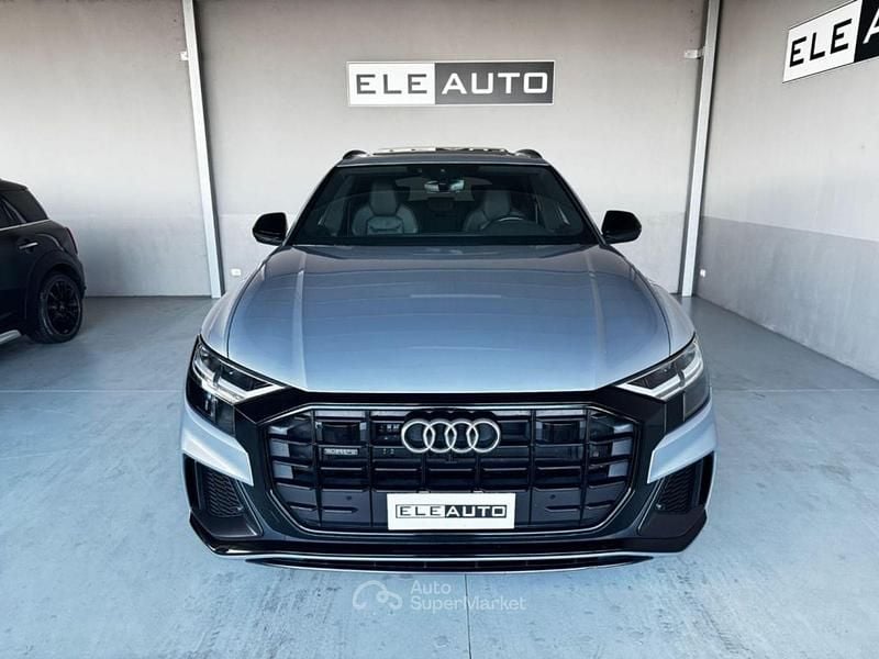 Usata Audi Q8 S-Line 286 CV (210 kW) 2022 Argento SUV