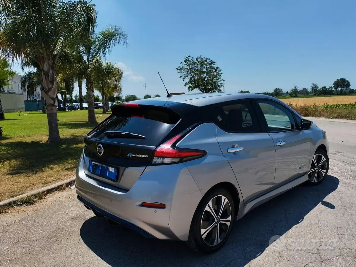 Usata Nissan Leaf 50 kW (68 CV) 2019 Grigio Utilitaria