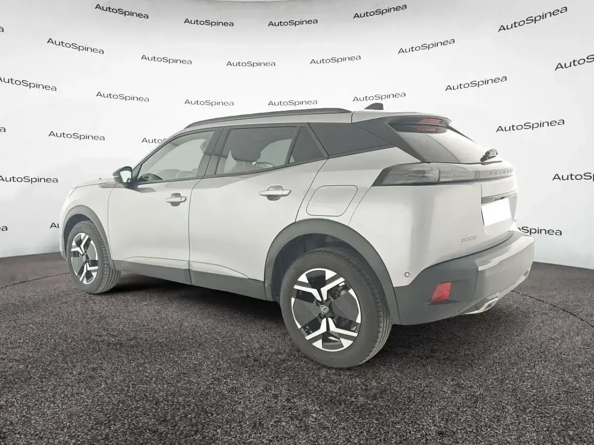 Usata Peugeot 2008 Allure 145 CV (106 kW) 2025 Grigio SUV